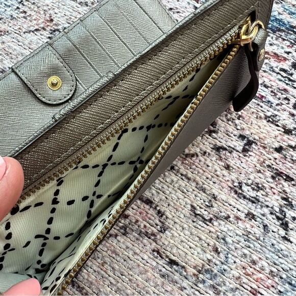 Kate Spade Newberry Lane Stacy Bifold Wallet Silver Gray Leather - Picture 8 of 11